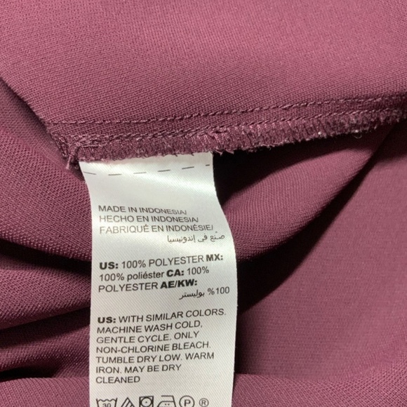 CHICO’S Long Sleeve Relaxed Fit Burgundy Tunic Blouse with Back Pleats US Sz S - Picture 8 of 10